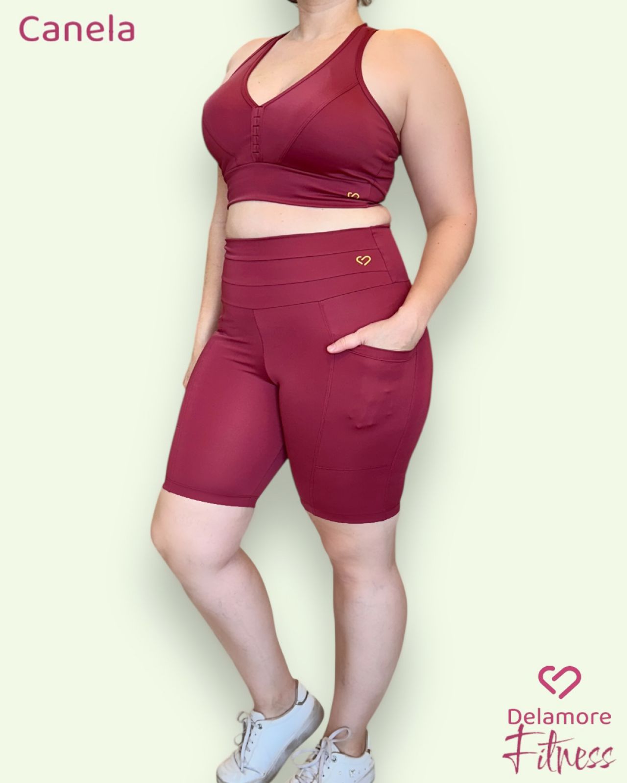 CONJUNTO FITNESS TOP COM BOJO E BERMUDA CICLISTA COM BOLSOS LATERAIS